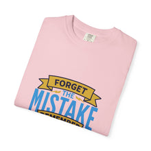Load image into Gallery viewer, Inspirational Unisex T-Shirt - 'Forget the Mistake, Remember the Lesson' - Motivational Tee, Gift for Students, Encouragement Shirt, [...]
