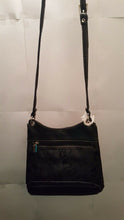 Load image into Gallery viewer, Womens Black Heart Of Mine Cross Body Purse

