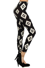 Load image into Gallery viewer, Womens Black And White Diamond Shaped Leggings S M L
